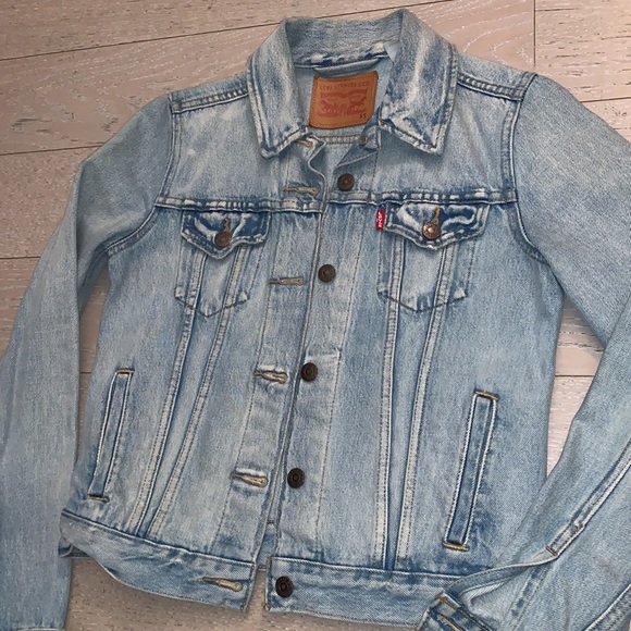 Levi’s denim jacket - Picture 4 of 9